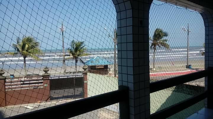 Hospedaria Kali Mongagua Bagian luar foto